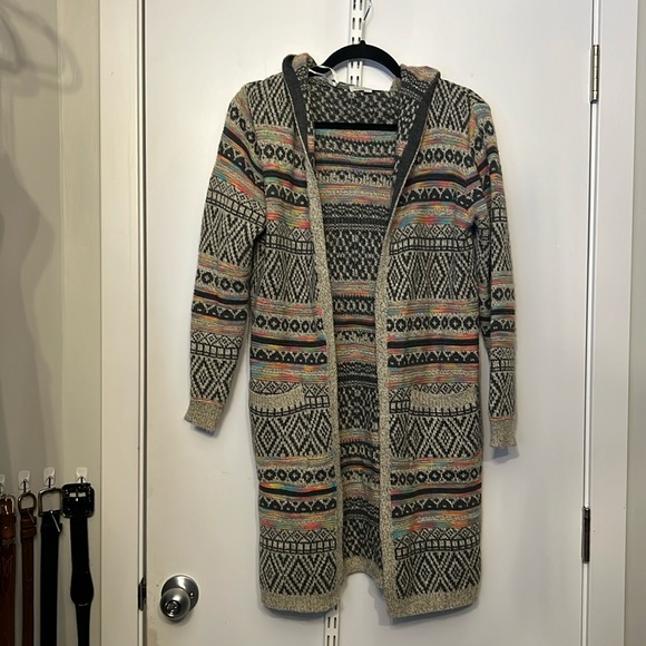 Monteau Hooded Duster Cardigan with Pockets and Rainbow Stripes - Picture 2 of 5
